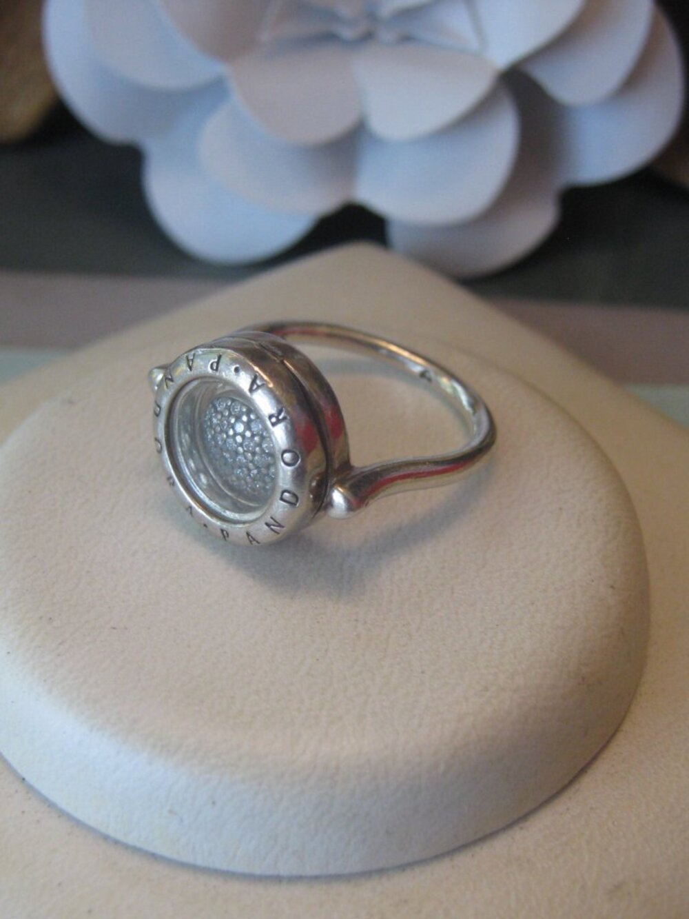 Authentic PANDORA Locket Ring with Petite - Size 52 (6) - Picture 3 of 6